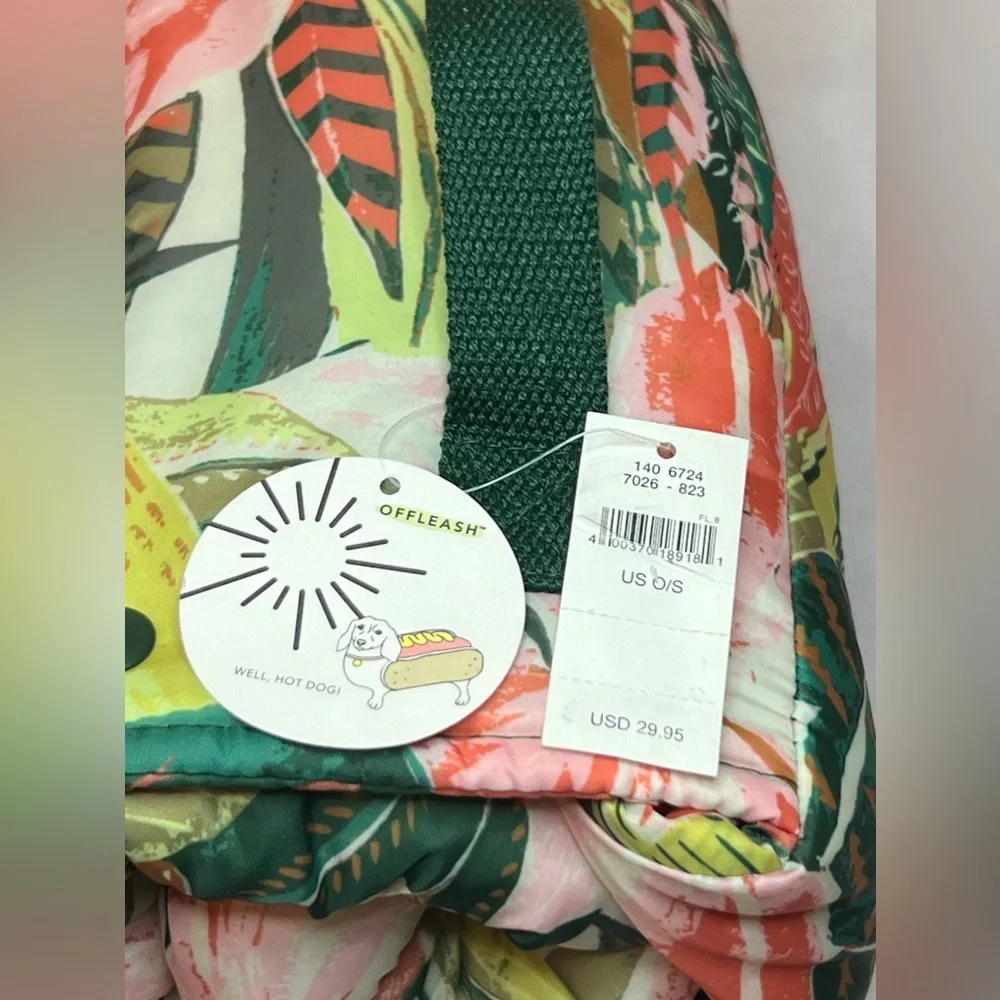American Eagle Offline OFFLEASH By Aerie Travel Pet Blanket